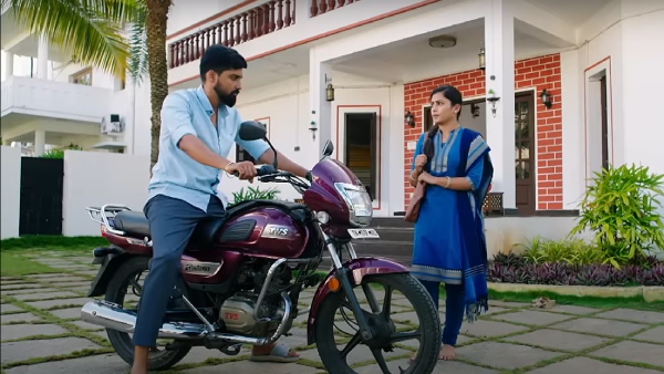 அந்த வீட்டில் நடப்பது தானே 