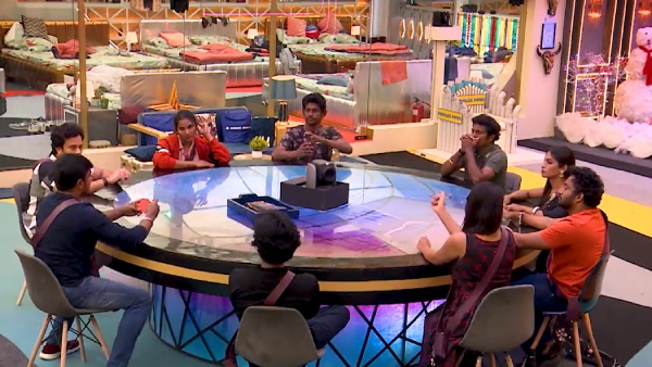 சக நடிகர்களின் குற்றசாட்டு 