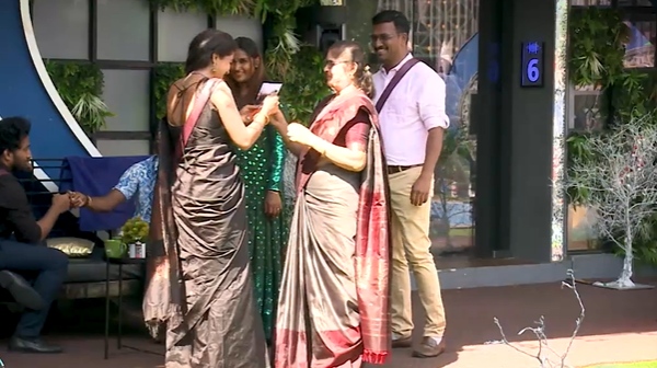 அம்மாவின் வருகை 