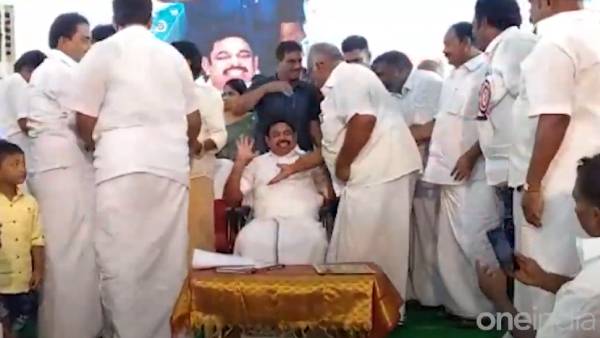 தர்மசங்கடங்கள் தர்மசங்கடங்கள்