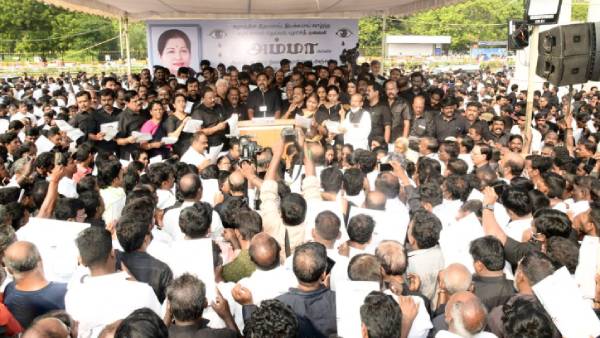 அம்மா மறைந்த நன்னாளில் 