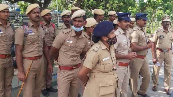 1.20 லட்சம் போலீஸ் பாதுகாப்பு 