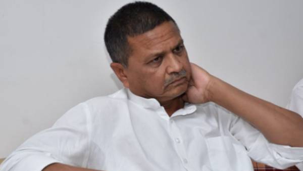 நரேஷ் பட்டேல் 