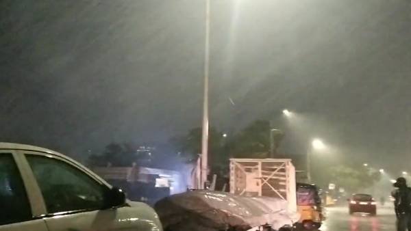 வெள்ளம் வடிந்தது 