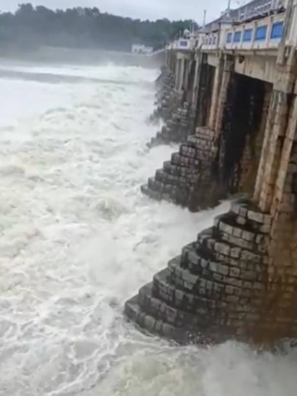 நீர் வரத்து 