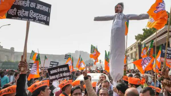  நாடு முழுவதும் ஆர்ப்பாட்டம் 