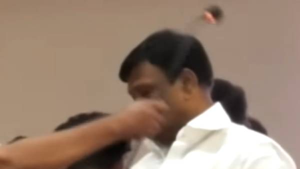 அமைச்சர் கோபம் 