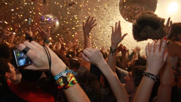 கார் உரிமையாளர் கார் உரிமையாளர்