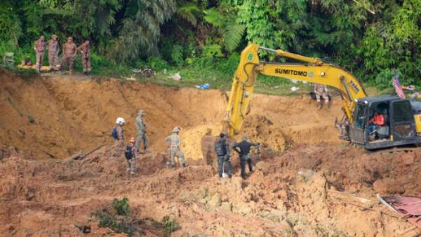 9 பேர் மாயம் 9 பேர் மாயம்