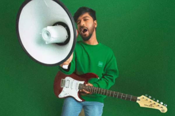  யார் இந்த வைசாக்? 