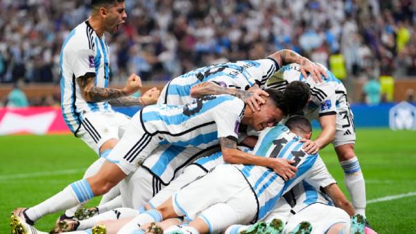 சாம்பியன் அர்ஜெண்டினா 