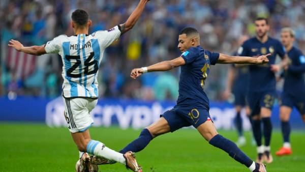  இறுதிப் போட்டி