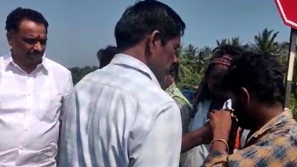 திமுக - அதிமுக போட்டி 