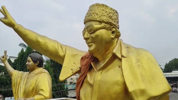 காவி துண்டு 