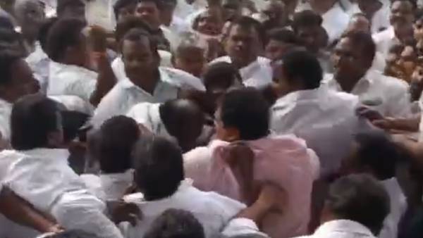 திமுக, அதிமுகவினர் மோதல் திமுக, அதிமுகவினர் மோதல்