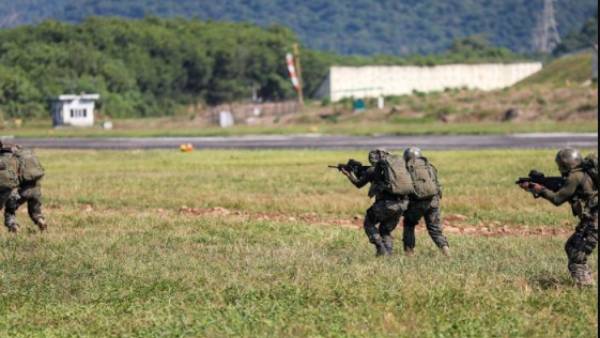 அதிரடிக்கு பெயர் போன கருடா படை அதிரடிக்கு பெயர் போன கருடா படை