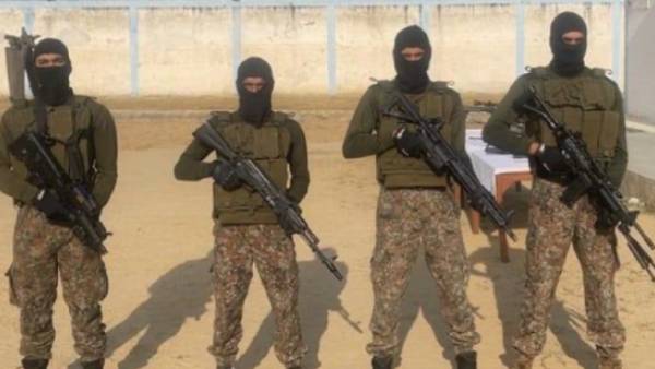 படைக்குவிப்பால் அதிகரிக்கும் பதற்றம் படைக்குவிப்பால் அதிகரிக்கும் பதற்றம்