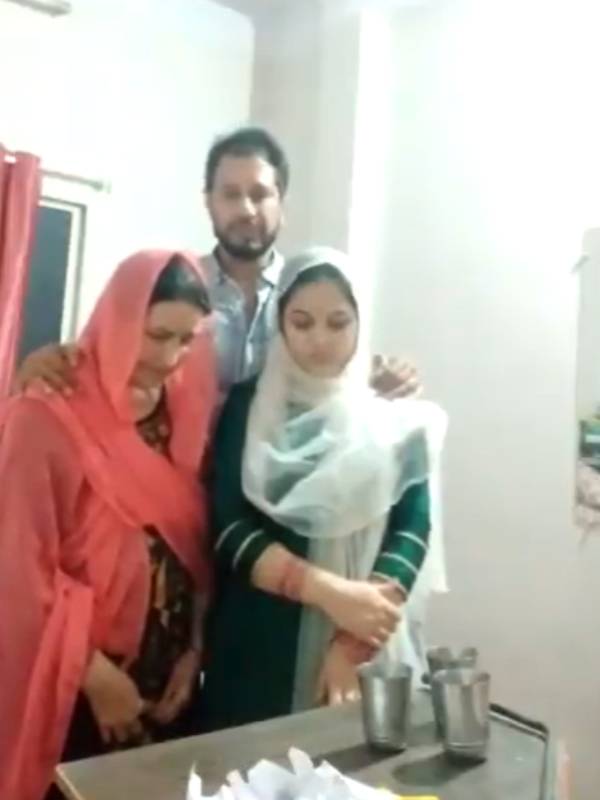 பிளாக் மெயில் பிளாக் மெயில்