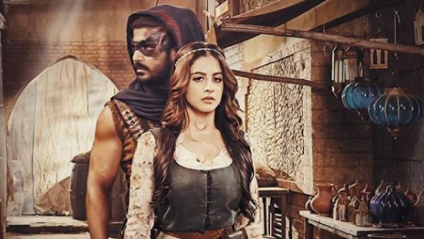 ஒன்றாக நடித்த துனிஷா - ஷீஜன் 