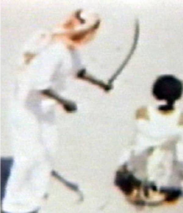  குலைநடுங்குதே