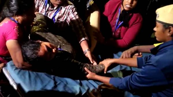 Tamil Nadu Sececondry grade school teachers Hold Hunger Strike at DPI Explained by Anbil Mahesh 