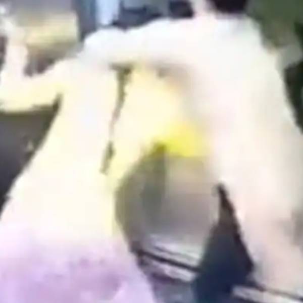 அப்பார்ட்மெண்ட் 