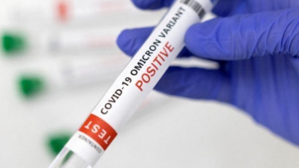  பயணிகளுக்கு கொரோனா பரிசோதனை 