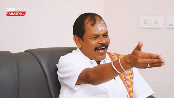 அம்பேத்கர் விரும்பியது காவி 