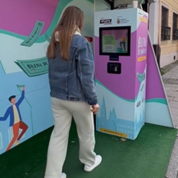 சைக்கிள் மிதித்தாலும் இலவச டிக்கெட் 