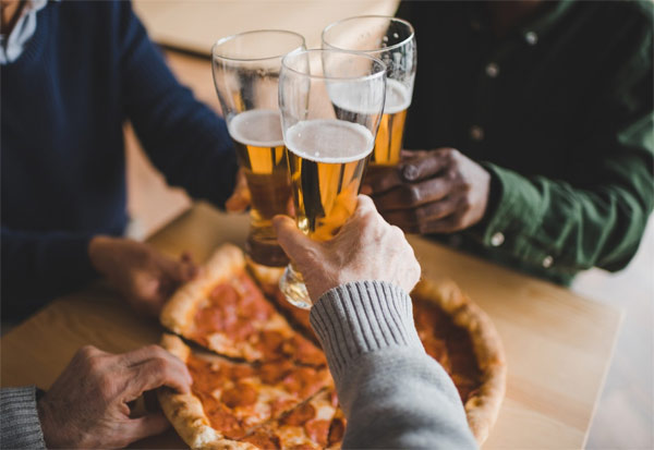 மது அருந்தியவர்கள்