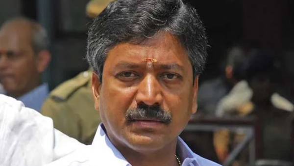 கூட்டணியில் புகைச்சல் கூட்டணியில் புகைச்சல்