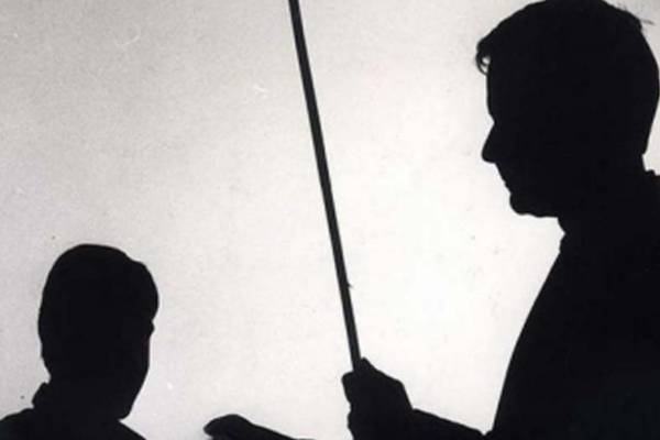 கொடூர மனம் படைத்த ஆசிரியர்கள்.. 