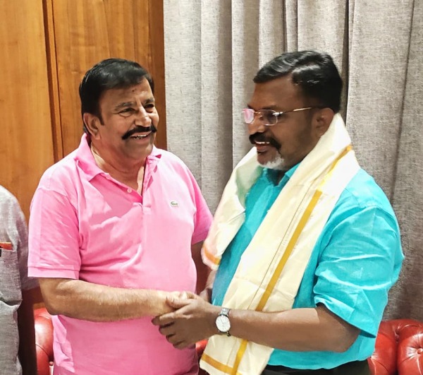 திருமா - நேரு சந்திப்பு 
