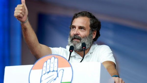 உற்சாகத்தில் காங்கிரஸ் கட்சியினர் உற்சாகத்தில் காங்கிரஸ் கட்சியினர்