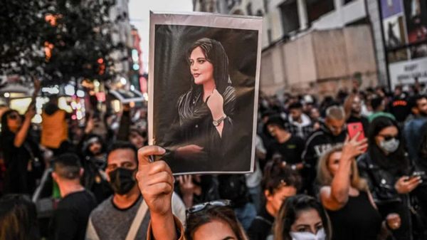  கலாச்சார காவலர்கள்