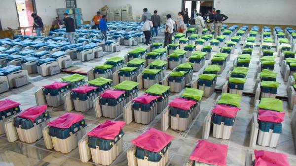 ஐஏஎஸ் ஐபிஎஸ் அதிகாரிகள் 