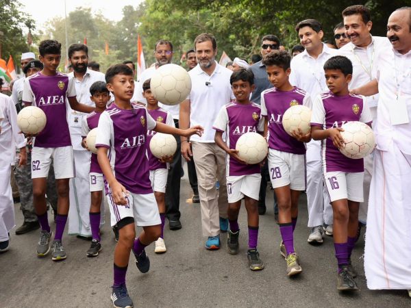 அதிகாரக் குவியல் 