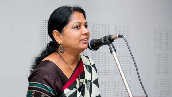  எழுத்தாளர் சல்மாவின் கருத்து