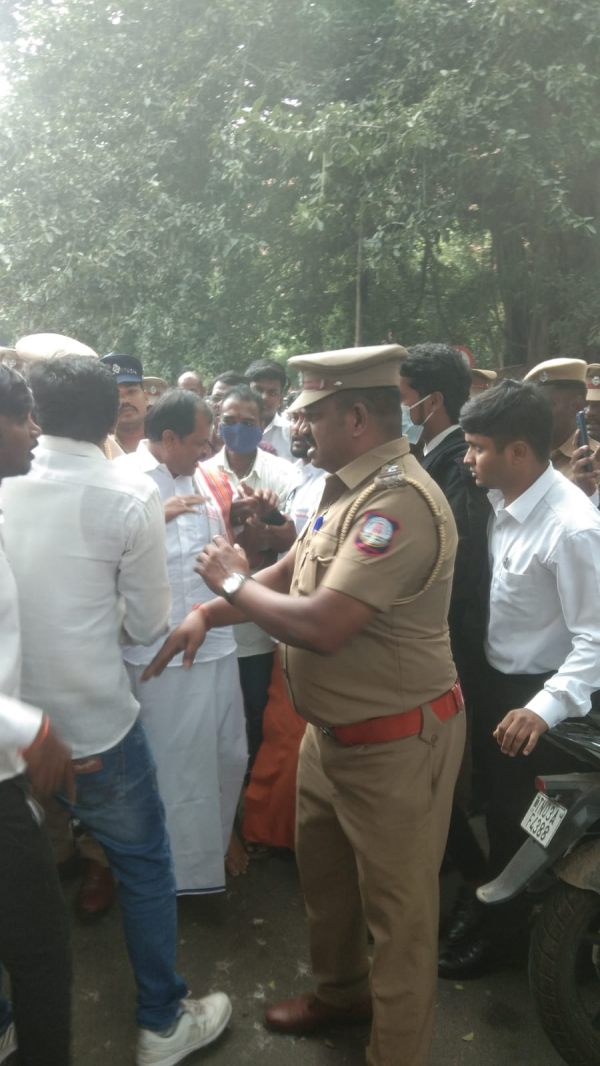 அர்ஜுன் சம்பத் மனு 