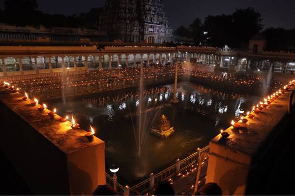 மீனாட்சி அம்மன் கோவில் 