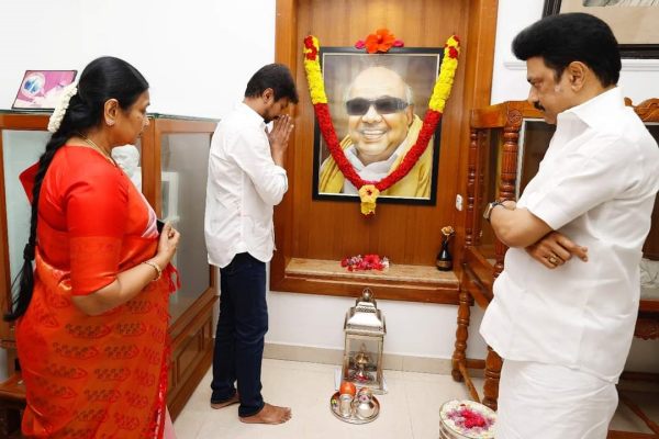  10வது இடத்தில் உதயநிதி