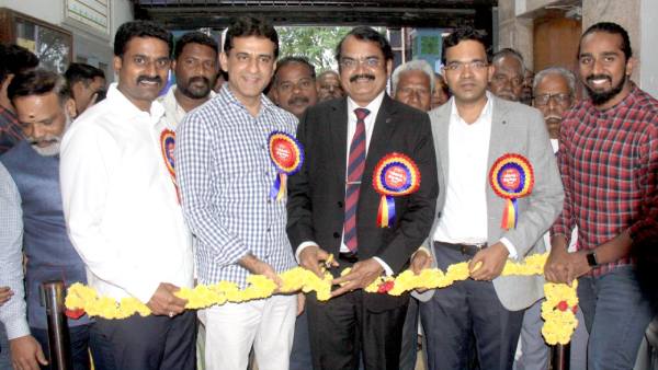 வேர்கள் வேர்கள்