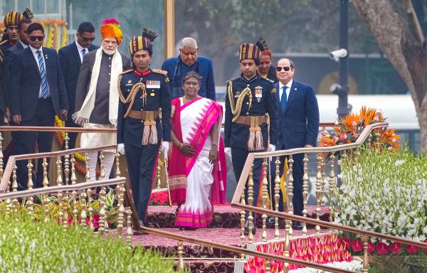 கவனம் ஈர்த்த பிரதமரின் தலைப்பாகை 