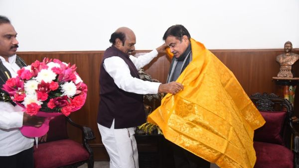 காலதாமதமாக காலதாமதமாக