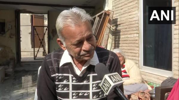  மிகவும் மகிழ்ச்சியில் இருக்கிறேன் 