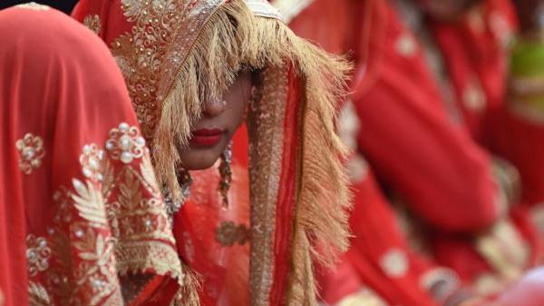  மருமகளுடன் திருமணம்