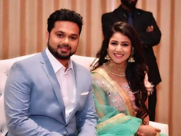 கணவரின் பாராட்டு