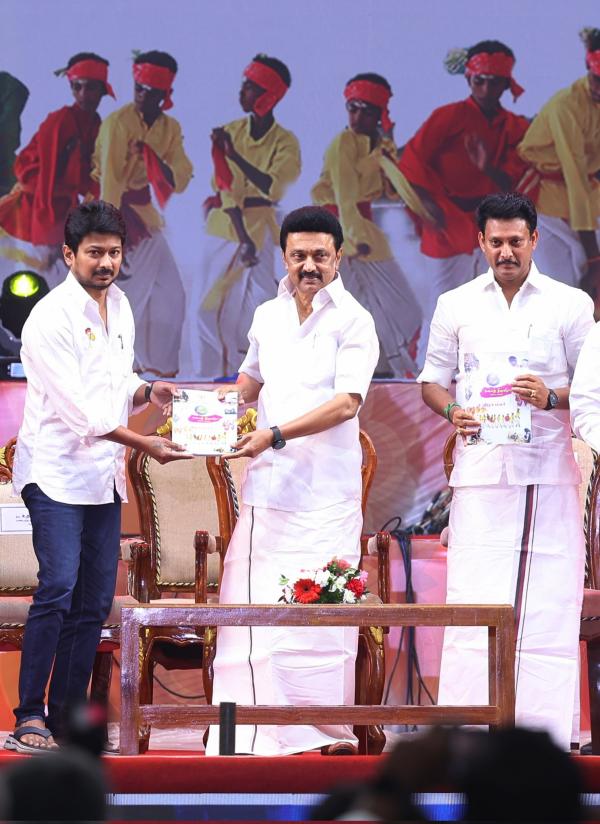 வெளிநாடு சுற்றுலா வெளிநாடு சுற்றுலா