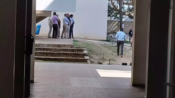 வாக்குவாதம்