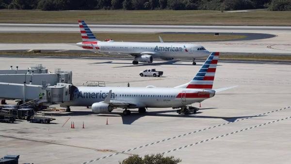  சுமார் 10 ஆயிரம் விமானங்கள்